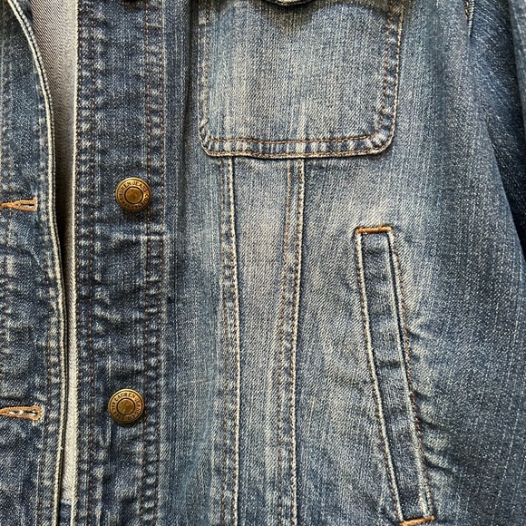 Ralph Lauren Jeans Co Denim Jacket XL, some spandex. Delicate back yoke beading. - Picture 6 of 7